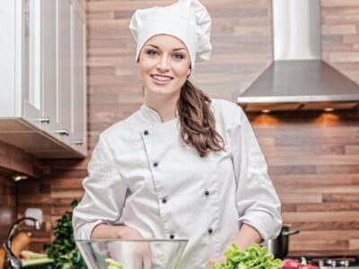 Pomoćni kuhar/ica na Visu